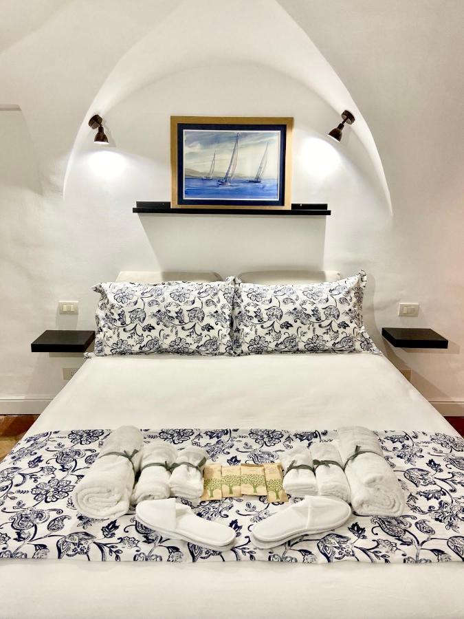 Il Duca E La Cicala - Guest House Near Acquario Cenova Dış mekan fotoğraf